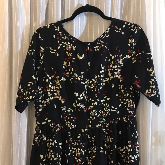 Matrushka Construction Black Floral Print Short Sleeve Maxi Dress - Picture 8 of 10
